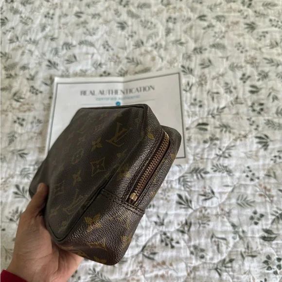Louis Vuitton Monogram Trousse Toiletry Pouch - Picture 11 of 14